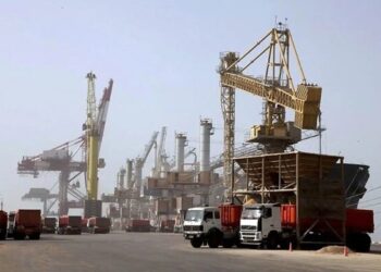 بازبینی طرح‌ های توسعه ساحلی با عقب‌ نشینی آب خزر