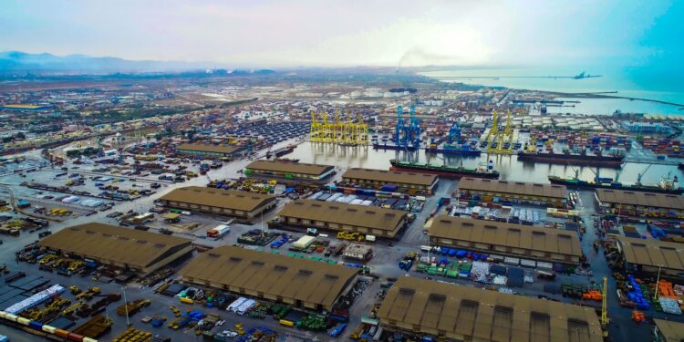 تخصیص ۱۳ هزار میلیارد ریال برای توسعه زیرساخت های آب و راه در بندرخمیر