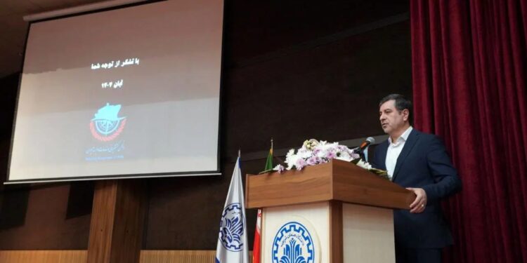 تنها از یک‌ سوم ظرفیت بنادر کشور استفاده می‌ شود