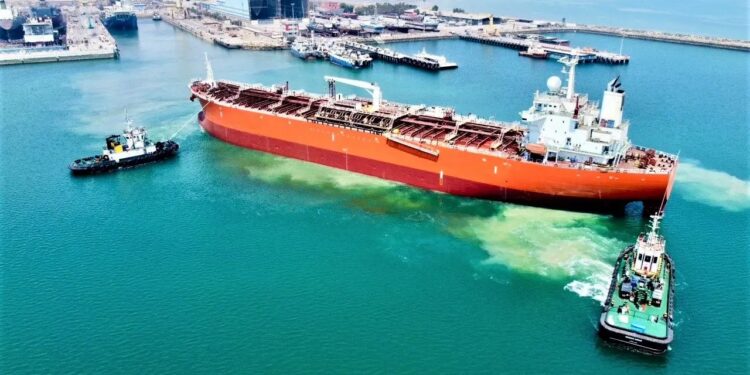 ضرورت اعتماد تصمیم سازان به توانمندی مهندسی صنایع دریایی ایران