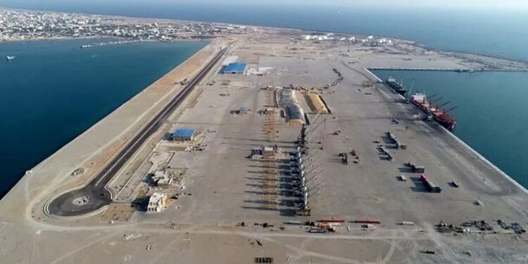 هند در چابهار می ماند؟