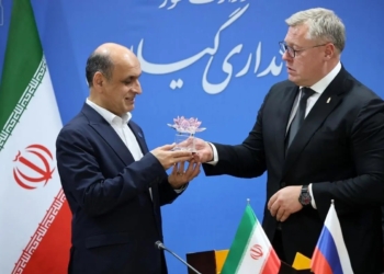 ​توسعه پرواز رشت–آستراخان و تقویت کریدور ریلی / تأکید بر گسترش تردد کشتی‌ها در دریای کاسپین