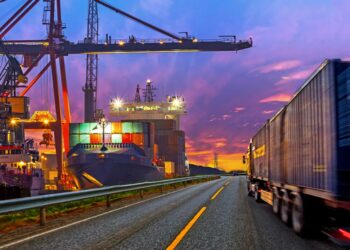 ◄ عقب‌ ماندگی جدی وزارت راه در برنامه هفتم/ ترانزیت و اقتصاد دریامحور با کندی جدی مواجه شد