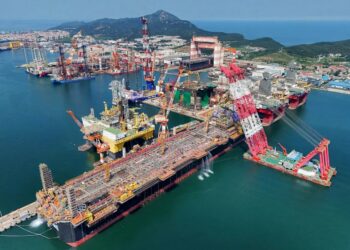 گام بلند چین برای تصاحب بازار جهانی حمل‌ ونقل دریایی