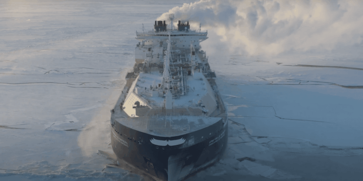 افزایش ترافیک ناوگان روسیه در مسیر کشتیرانی قطب شمال