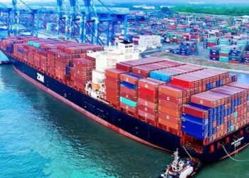 سقوط آزاد کشتیرانی اسرائیل/ کاهش درآمد شرکت کشتیرانی زیم