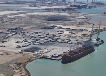 فراهم شدن تردد کشتی‌های پهن پیکر تجاری در بندر نگین بوشهر