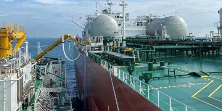 پنجره بازگشت ایران به بانکرینگ رو به بسته شدن است