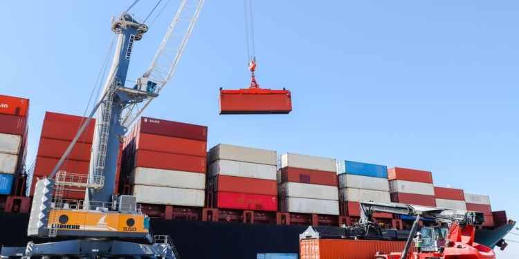 ایران چهارراه مبادلات تجارت دریایی دنیاست