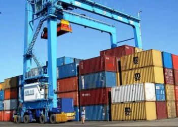 کالاهای رسوبی در بنادر خوزستان باید فوراً تعیین تکلیف شوند