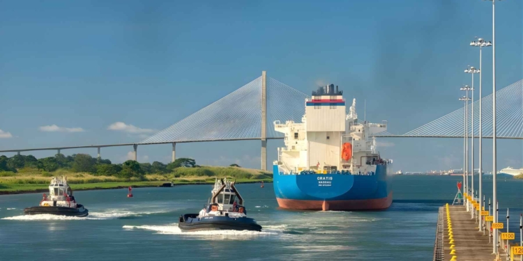 افتتاح کریدور بین اقیانوسی جدید برای دور زدن کانال پاناما