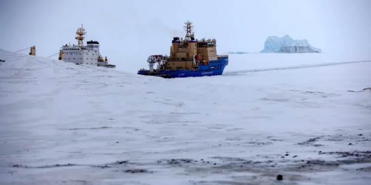 افزایش ترافیک دریایی در قطب شمال/ تهدید کربن سیاه برای یخهای قطبی جدیتر شد