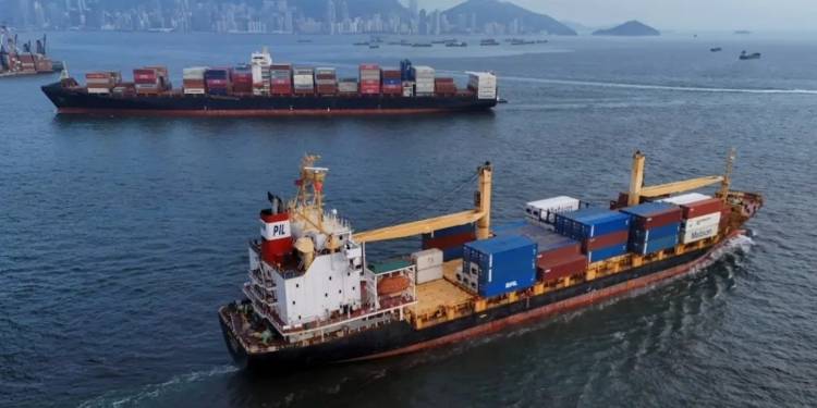 تداوم رونق بازار اجاره کشتی در خاور دور/ اُفت درآمد فلهبرها و کاهش نرخ کرایه کانتینر