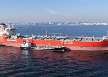 نخستین عملیات سوخت‌رسانی متانول کشتی به کشتی در ژاپن