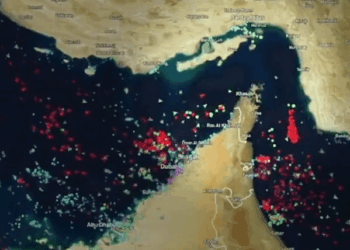 فایننشال‌تایمز: سرگردانی ۲۰ هزار دریانورد در خلیج‌فارس