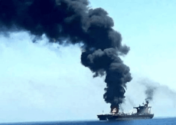 کشتی‌ها نزدیک آب‌های یمن نشوند