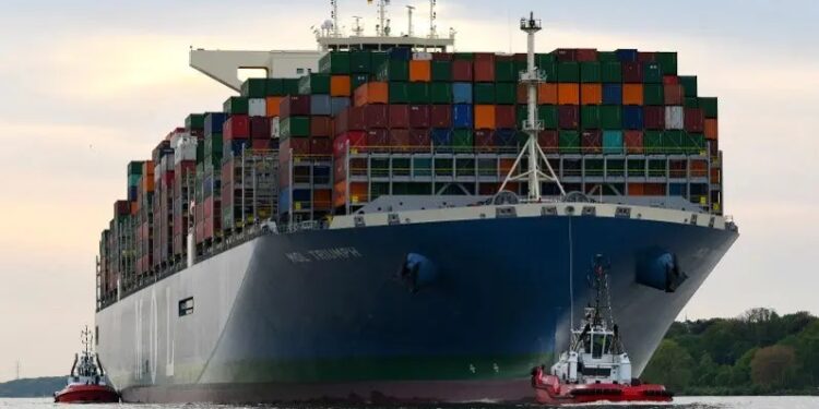 افزایش 1500 تا 4000 دلاری هزینه حمل هر کانتینر به دلیل جنگ در غرب آسیا