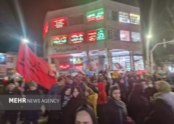 اوج خروش مردمی در دفاع از انقلاب و میهن