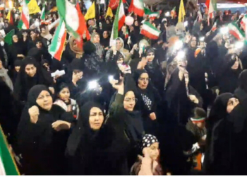 حماسه‌ای دیگر در کلاله؛ تداوم حضور مردم در تجمعات شبانه