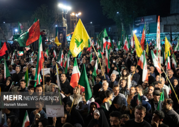 روایت خبرنگار مهر از حماسه شبانه مردم و نیروهای انتظامی زرین دشت - خبرگزاری مهر | اخبار ایران و جهان