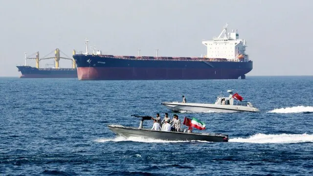 سه نفتکش ایرانی محاصره آمریکا را در تنگه هرمز شکستند