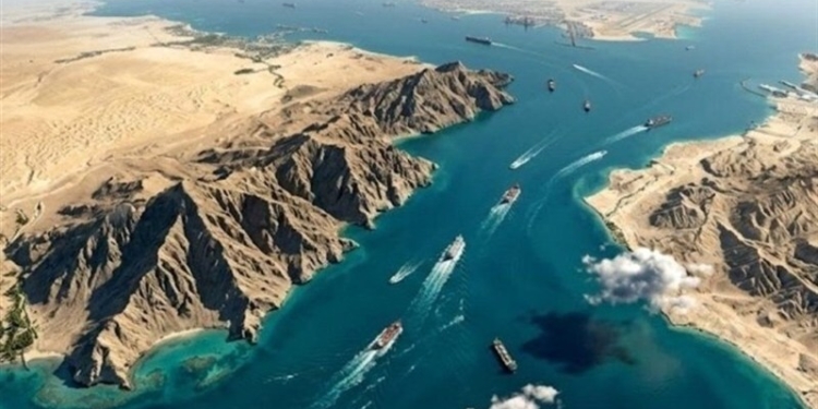 عبور ۱۳ کشتی تحریمی از تنگه هرمز در یک روز گذشته