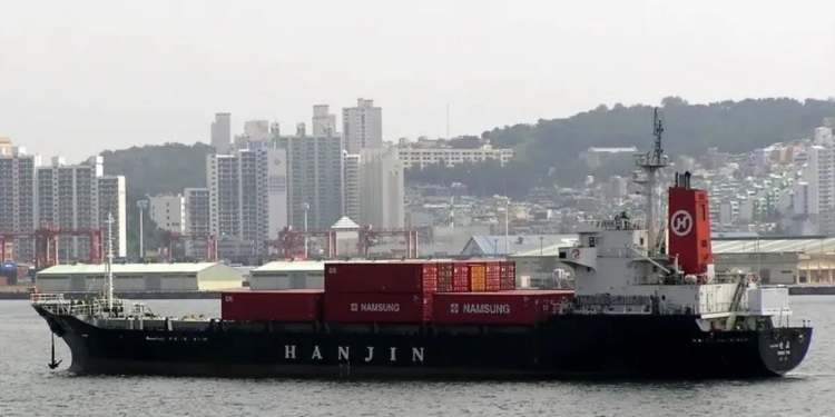 ورود تفنگداران دریایی آمریکا به یک کشتی در سواحل پاکستان + جزئیات