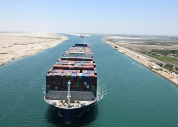 کاهش عبور از سوئز؛ دماغه امیدنیک همچنان غالب است