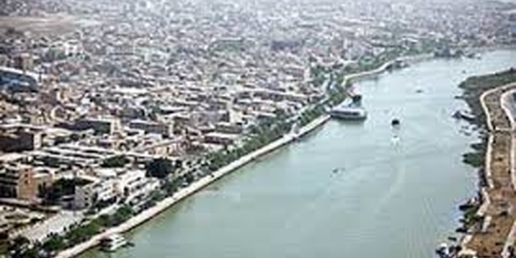 بازسازی بنادر غرب هرمزگان تا حصول نتیجه پیگیری می شود