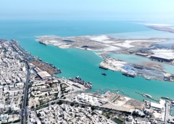 محوطه و فضای بندر بوشهر از 53 به 510 هکتار توسعه می یابد