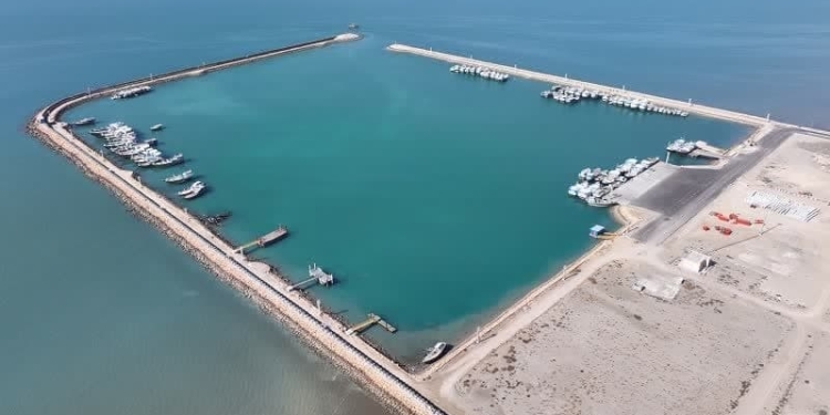 آیا بندر سیریک به قطب جدید تجارت دریایی هرمزگان تبدیل میشود؟