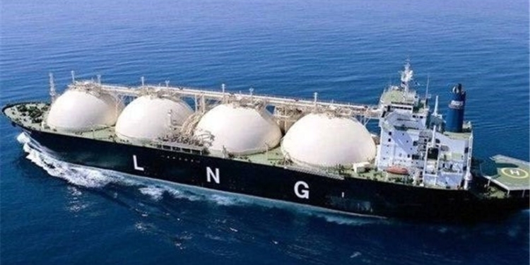 نبرد چندسویه سوخت های جایگزین کشتیرانی/ چرا LNG همچنان پیشتاز است؟
